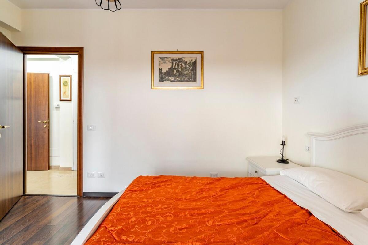 Casa Vacanze Alessio ローマ エクステリア 写真
