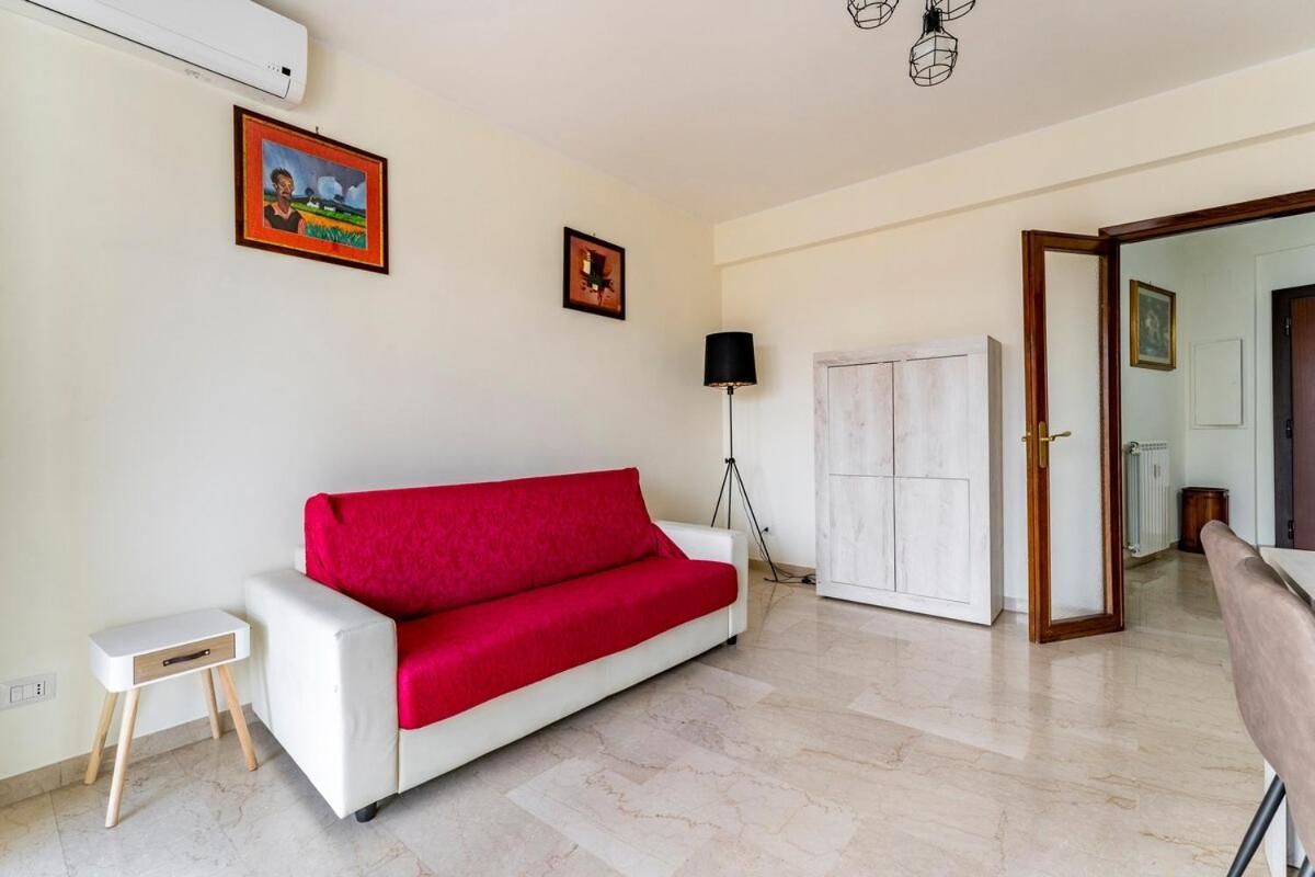 Casa Vacanze Alessio ローマ エクステリア 写真